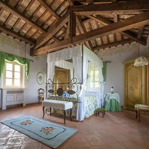 palazzo-del-poggiano.emilia-romagnahotels.net/