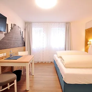 https://gastehaus-zur-krone.com-bavaria.com